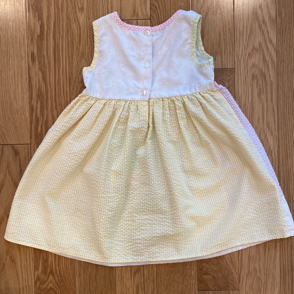 Seersucker and eyelet dress - Picture 4 of 6